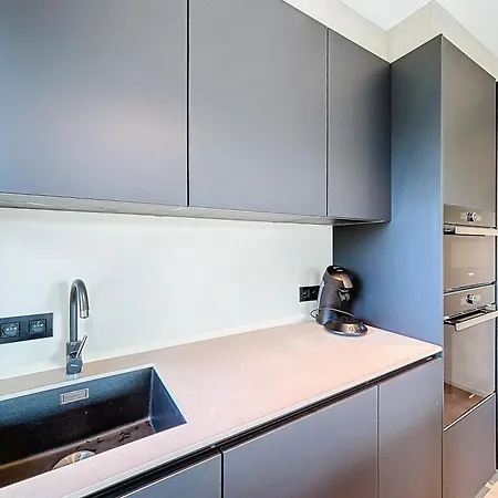 Helene - 2 Newly Renovated Flats For Rent Together Or Separately