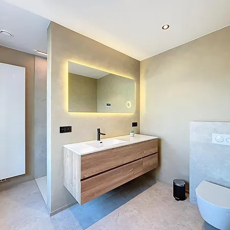 Apartament Helene - 2 Newly Renovated Flats For Rent Together Or Separately