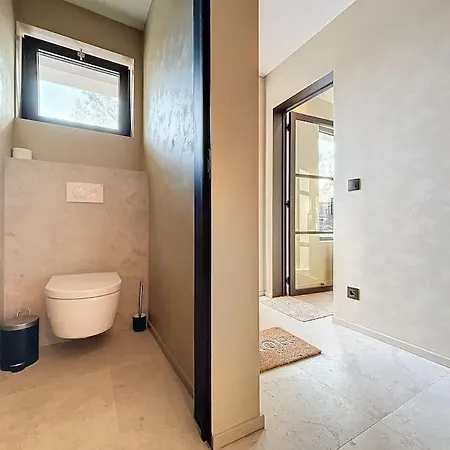 아파트 Helene - 2 Newly Renovated Flats For Rent Together Or Separately