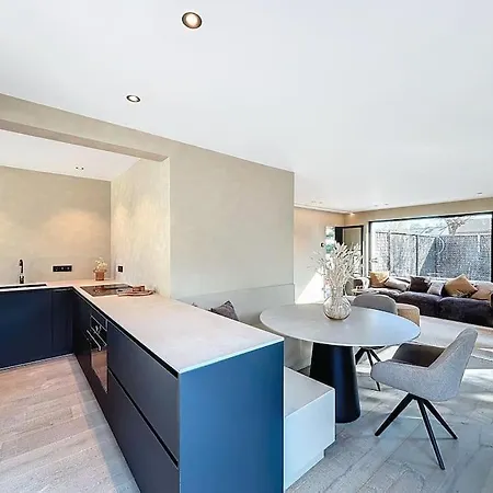 Helene - 2 Newly Renovated Flats For Rent Together Or Separately *