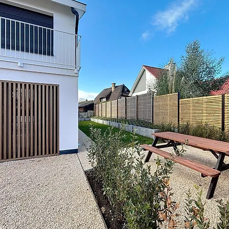 Helene - 2 Newly Renovated Flats For Rent Together Or Separately * Koksijde