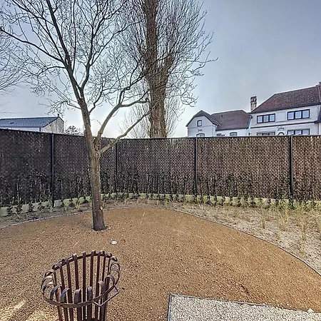 Helene - 2 Newly Renovated Flats For Rent Together Or Separately Koksijde