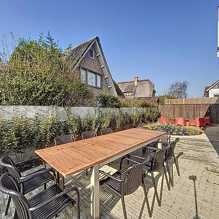 Helene - 2 Newly Renovated Flats For Rent Together Or Separately Koksijde