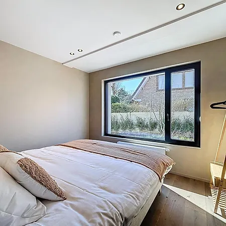 Helene - 2 Newly Renovated Flats For Rent Together Or Separately 아파트 *